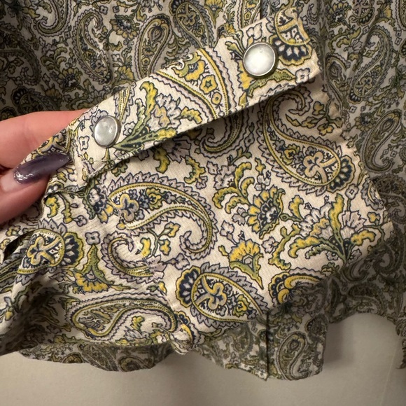 Villager Liz Claiborne Paisley Blouse in Green and Yellow multicolor size 6 - Picture 5 of 7